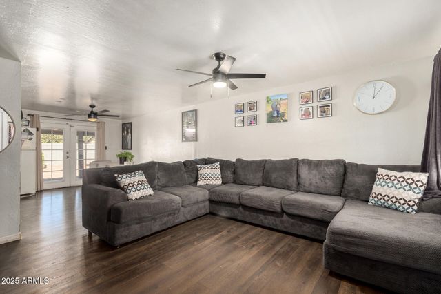 6224 W BERKELEY Road, Phoenix, AZ 85035
