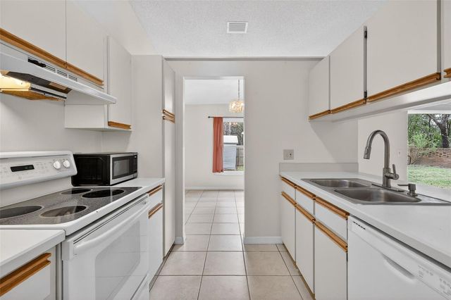 1000 COVINGTON STREET, Oviedo, FL 32765