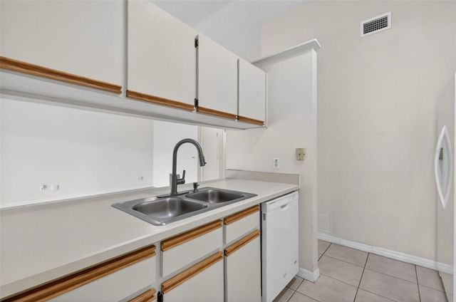 1000 COVINGTON STREET, Oviedo, FL 32765