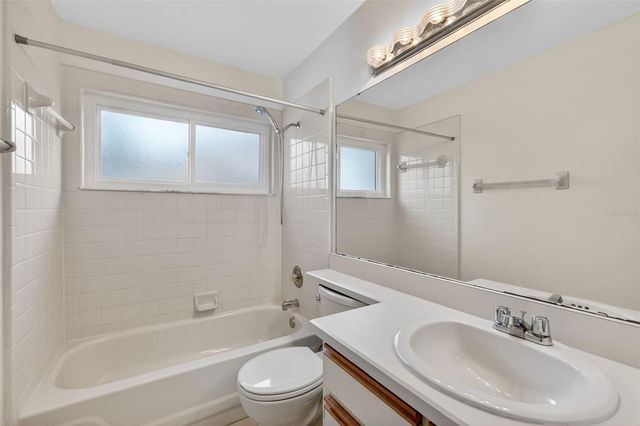 1000 COVINGTON STREET, Oviedo, FL 32765