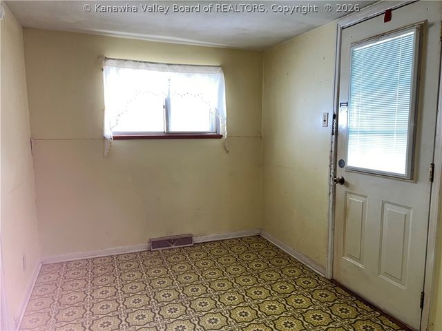 401 Walnut Street, St Albans, WV 25177