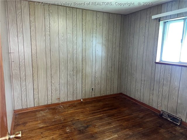 401 Walnut Street, St Albans, WV 25177