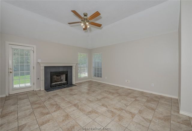 2402 Colgate Circle, College Station, TX 77840