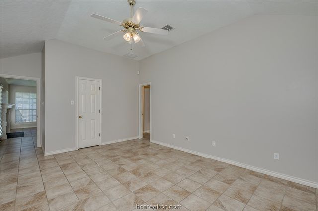 2402 Colgate Circle, College Station, TX 77840