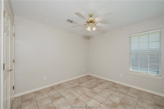 2402 Colgate Circle, College Station, TX 77840