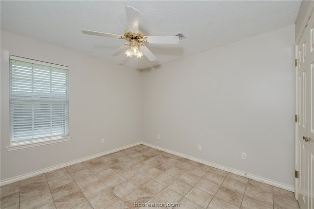2402 Colgate Circle, College Station, TX 77840