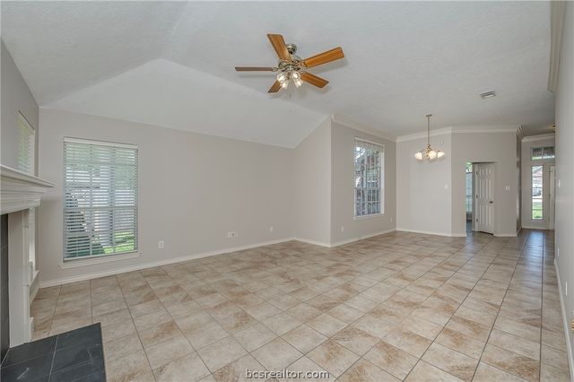 2402 Colgate Circle, College Station, TX 77840