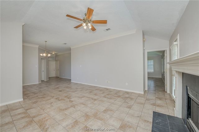 2402 Colgate Circle, College Station, TX 77840