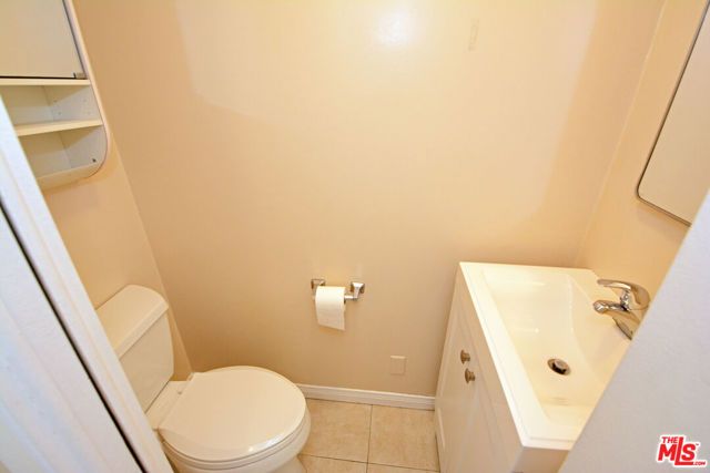 12944 Haynes Street, North Hollywood (los Angeles), CA 91606