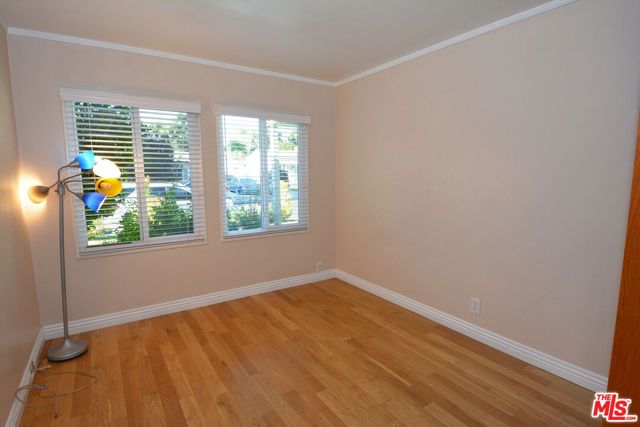 12944 Haynes Street, North Hollywood (los Angeles), CA 91606