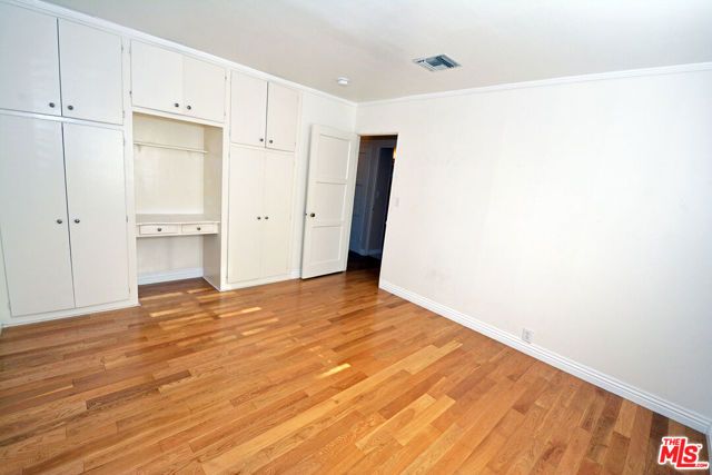 12944 Haynes Street, North Hollywood (los Angeles), CA 91606