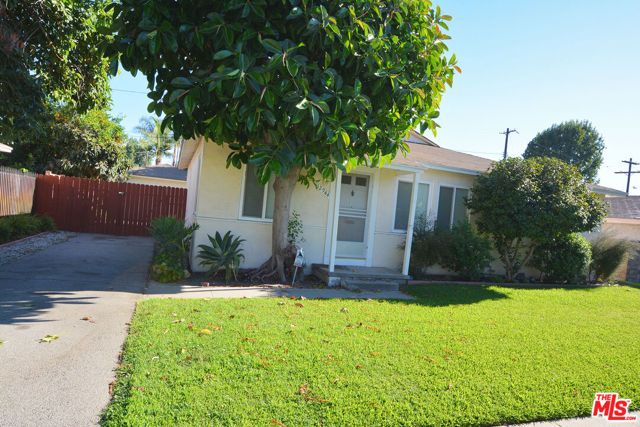 12944 Haynes Street, North Hollywood (los Angeles), CA 91606