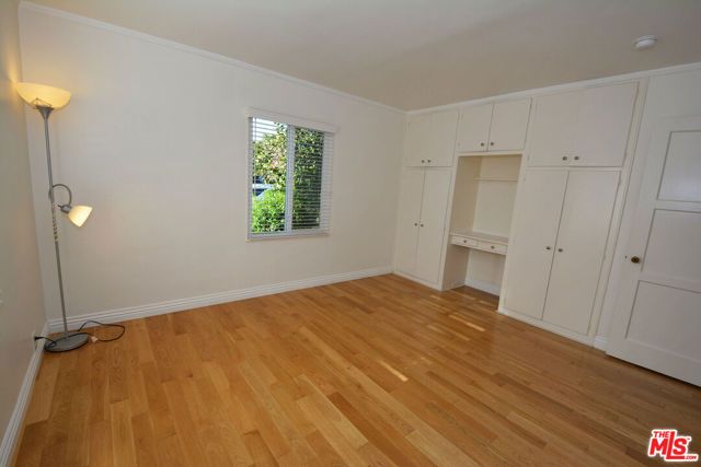 12944 Haynes Street, North Hollywood (los Angeles), CA 91606