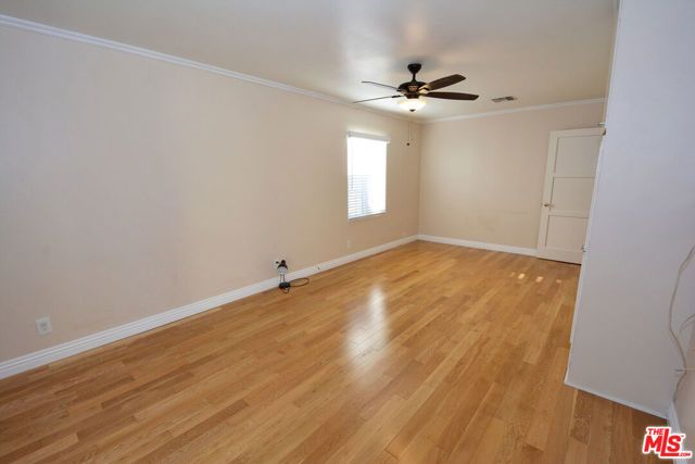 12944 Haynes Street, North Hollywood (los Angeles), CA 91606