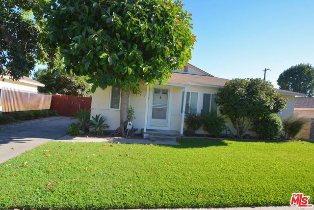 12944 Haynes Street, North Hollywood (los Angeles), CA 91606