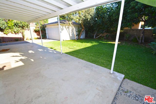 12944 Haynes Street, North Hollywood (los Angeles), CA 91606