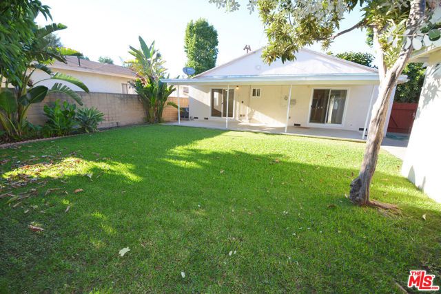 12944 Haynes Street, North Hollywood (los Angeles), CA 91606