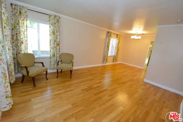 12944 Haynes Street, North Hollywood (los Angeles), CA 91606