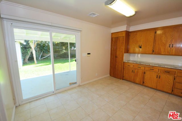 12944 Haynes Street, North Hollywood (los Angeles), CA 91606