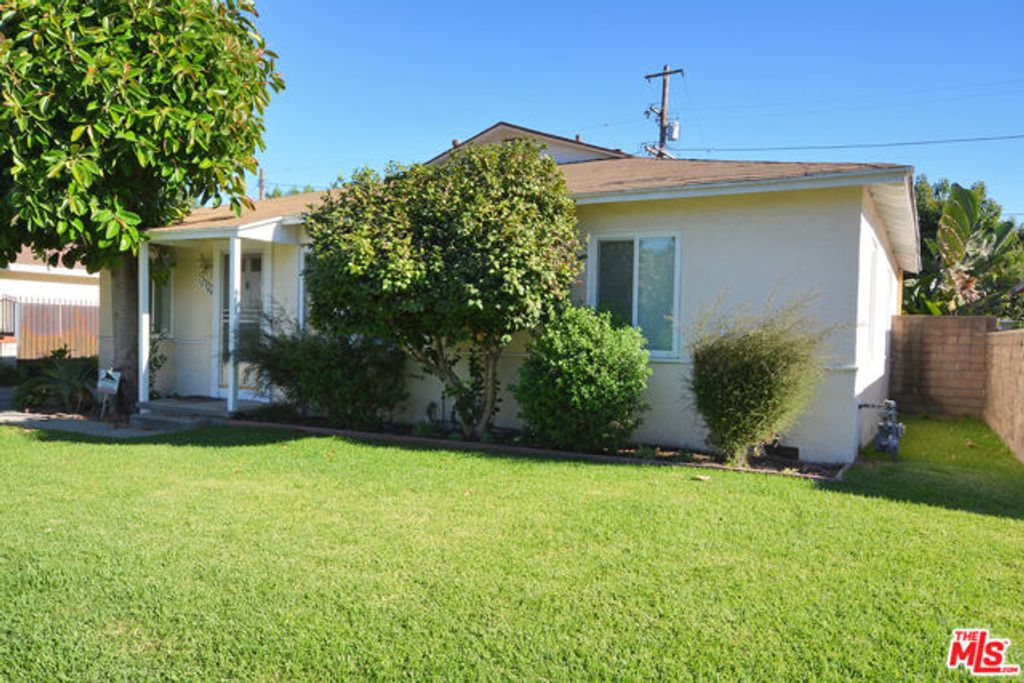 12944 Haynes Street, North Hollywood (los Angeles), CA 91606