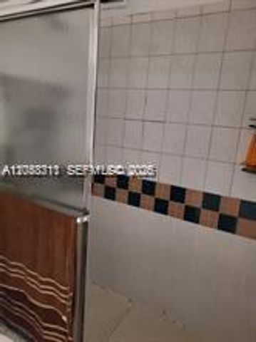 13725 NW 4th Place 1, North Miami, FL 33168