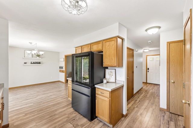 668 Ruxton Ridge Drive, Sun Prairie, WI 53590