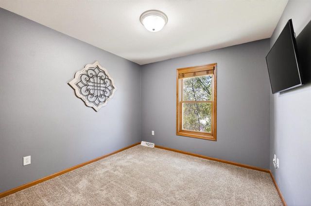 668 Ruxton Ridge Drive, Sun Prairie, WI 53590