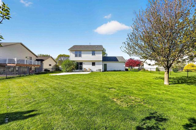 668 Ruxton Ridge Drive, Sun Prairie, WI 53590