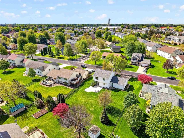 668 Ruxton Ridge Drive, Sun Prairie, WI 53590