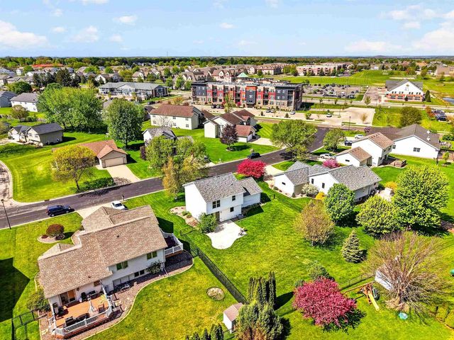 668 Ruxton Ridge Drive, Sun Prairie, WI 53590