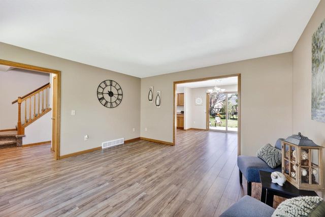 668 Ruxton Ridge Drive, Sun Prairie, WI 53590