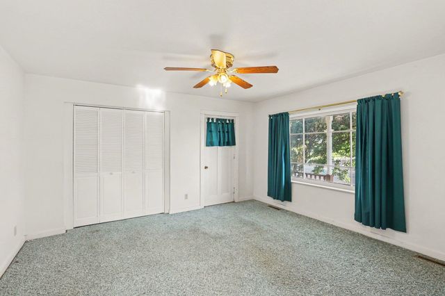 491 W Center Road, Essexville, MI 48732