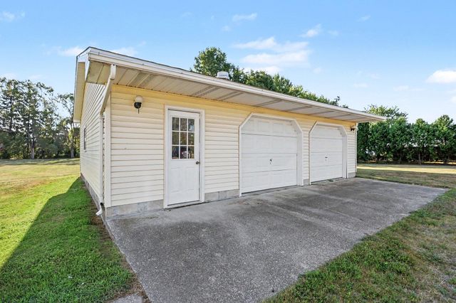 491 W Center Road, Essexville, MI 48732