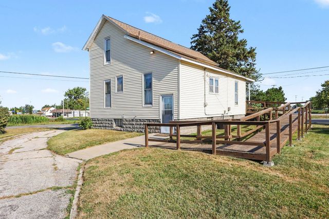 491 W Center Road, Essexville, MI 48732
