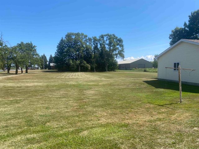 491 W Center Road, Essexville, MI 48732