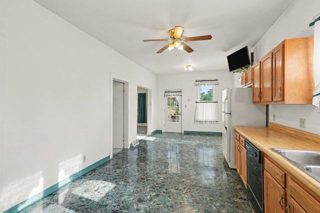 491 W Center Road, Essexville, MI 48732