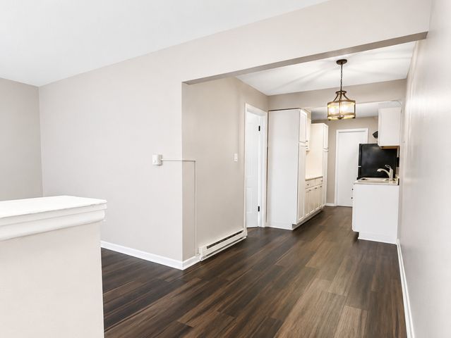 4313 S Harlem Avenue 4, Stickney, IL 60402