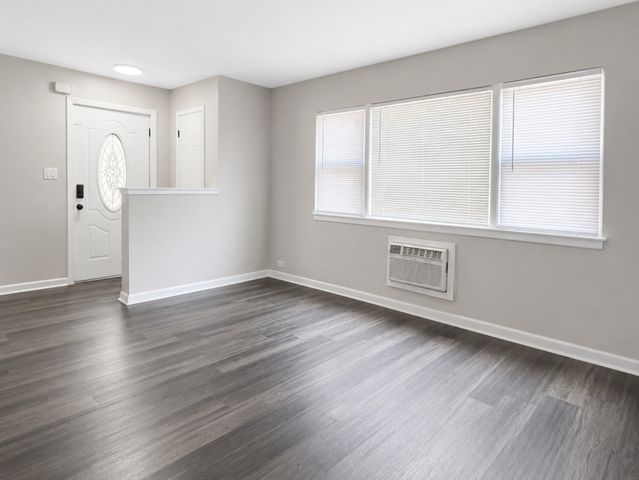 4313 S Harlem Avenue 4, Stickney, IL 60402