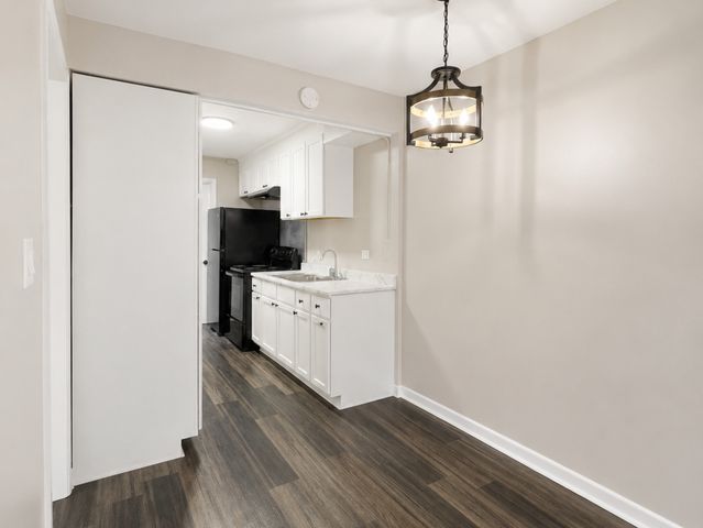 4313 S Harlem Avenue 4, Stickney, IL 60402
