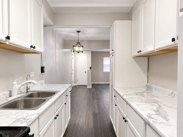 4313 S Harlem Avenue 4, Stickney, IL 60402