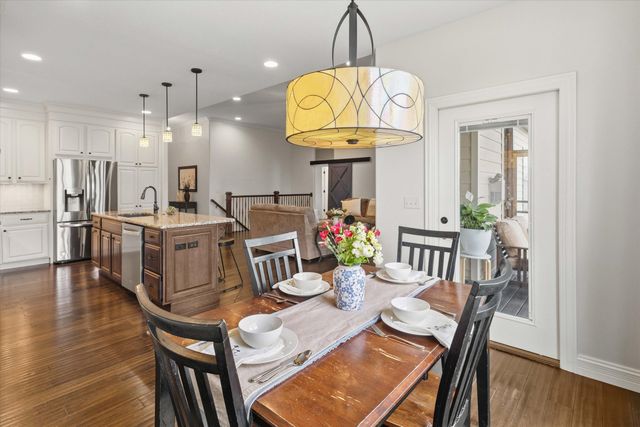 5202 CLAYBROOK CT, Columbia, MO 65203