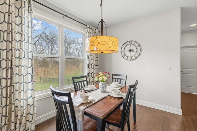 5202 CLAYBROOK CT, Columbia, MO 65203