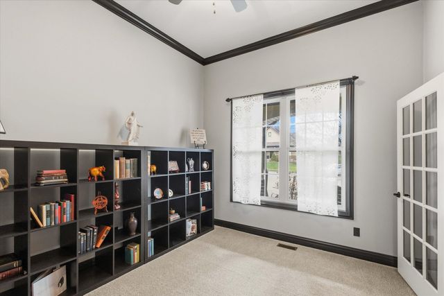 5202 CLAYBROOK CT, Columbia, MO 65203