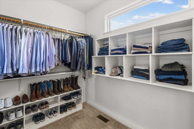 5202 CLAYBROOK CT, Columbia, MO 65203