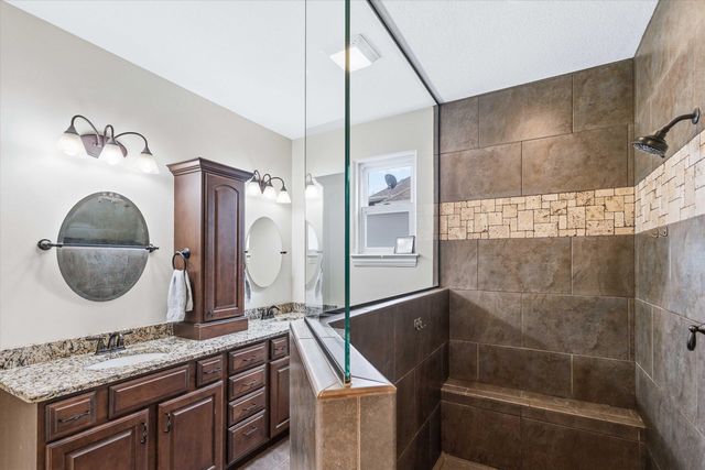 5202 CLAYBROOK CT, Columbia, MO 65203