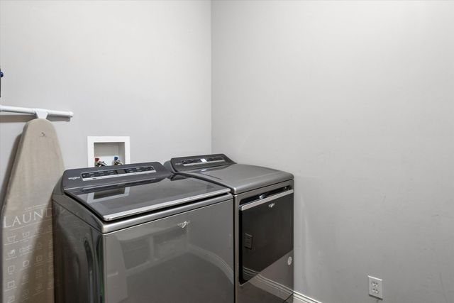 5202 CLAYBROOK CT, Columbia, MO 65203