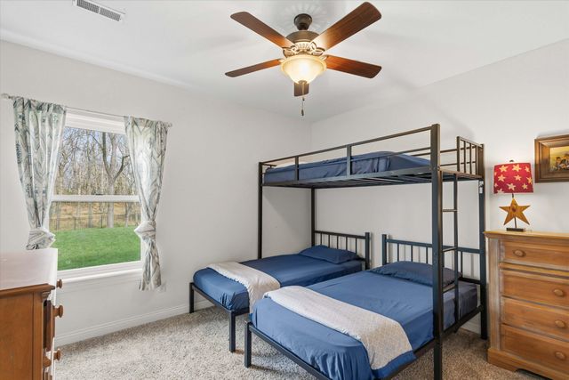 5202 CLAYBROOK CT, Columbia, MO 65203