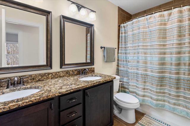 5202 CLAYBROOK CT, Columbia, MO 65203