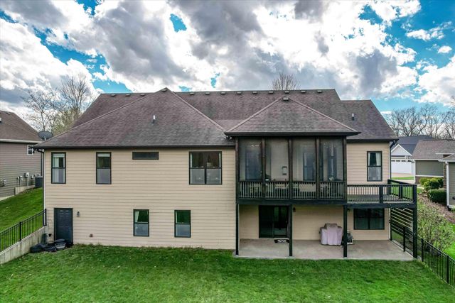 5202 CLAYBROOK CT, Columbia, MO 65203