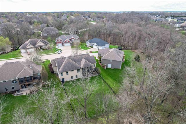 5202 CLAYBROOK CT, Columbia, MO 65203